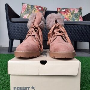 Suede Fur-Lined Women's Boots - Brown